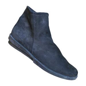 Arche Size 39 Black Nubuck Suede Leather Booties Inside Zip 1 71022 Croatia